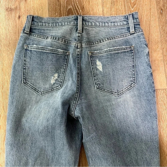 Pistola Women's Light Wash Distressed Straight Leg Denim Jeans Size 27 NWOT - Picture 7 of 8